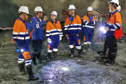 蜀道矿业集团专家组一行赴南宫NG28矿产三号矿山召开安全生产隐患排查